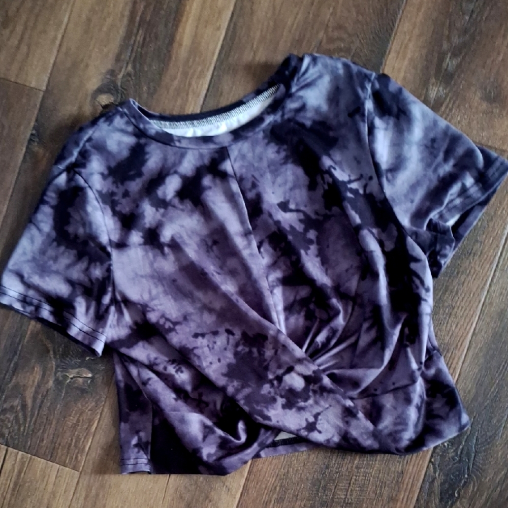 Tie-Dye Blue and Navy Crop Top Twist Bottom T-Shirt